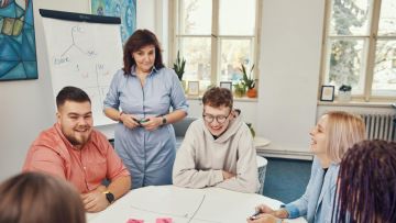 Staň se odborníkem na speciální pedagogiku díky Ambis Univerzitě.