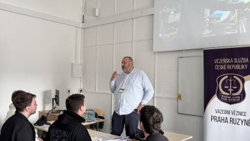 Career days - Ambis